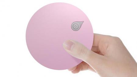 What are the advantages of small LED cosmetic mirrors Who are the users