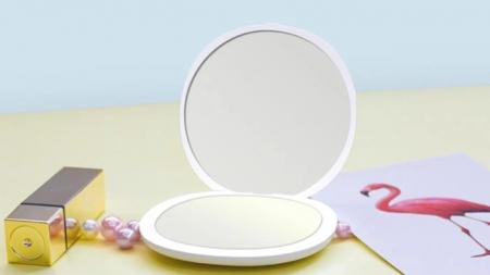 Hot Selling Rechargeable Portable LED Pocket Mirror Wholesale Lighted Makeup Mirror