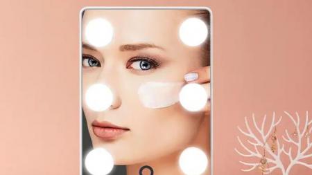 Participate in the 2023 Canton Fair to purchase LED Hollywood makeup mirrors