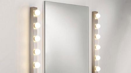 Why Are Most Hollywood Makeup Mirror Bulbs Circular?