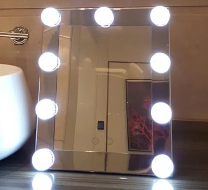 Hollywood makeup mirrors